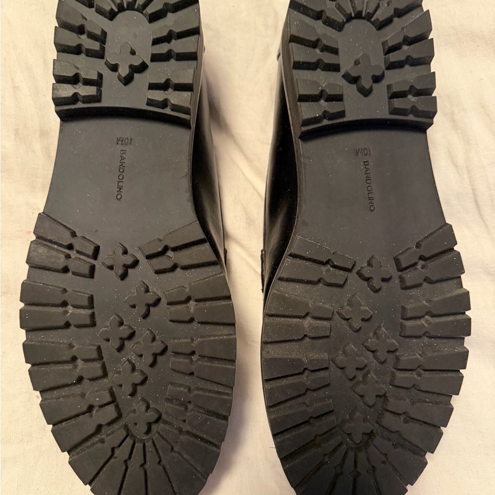 Bandolino Fillus Women's Black/Cream Tassel Loafers - Picture 7 of 7